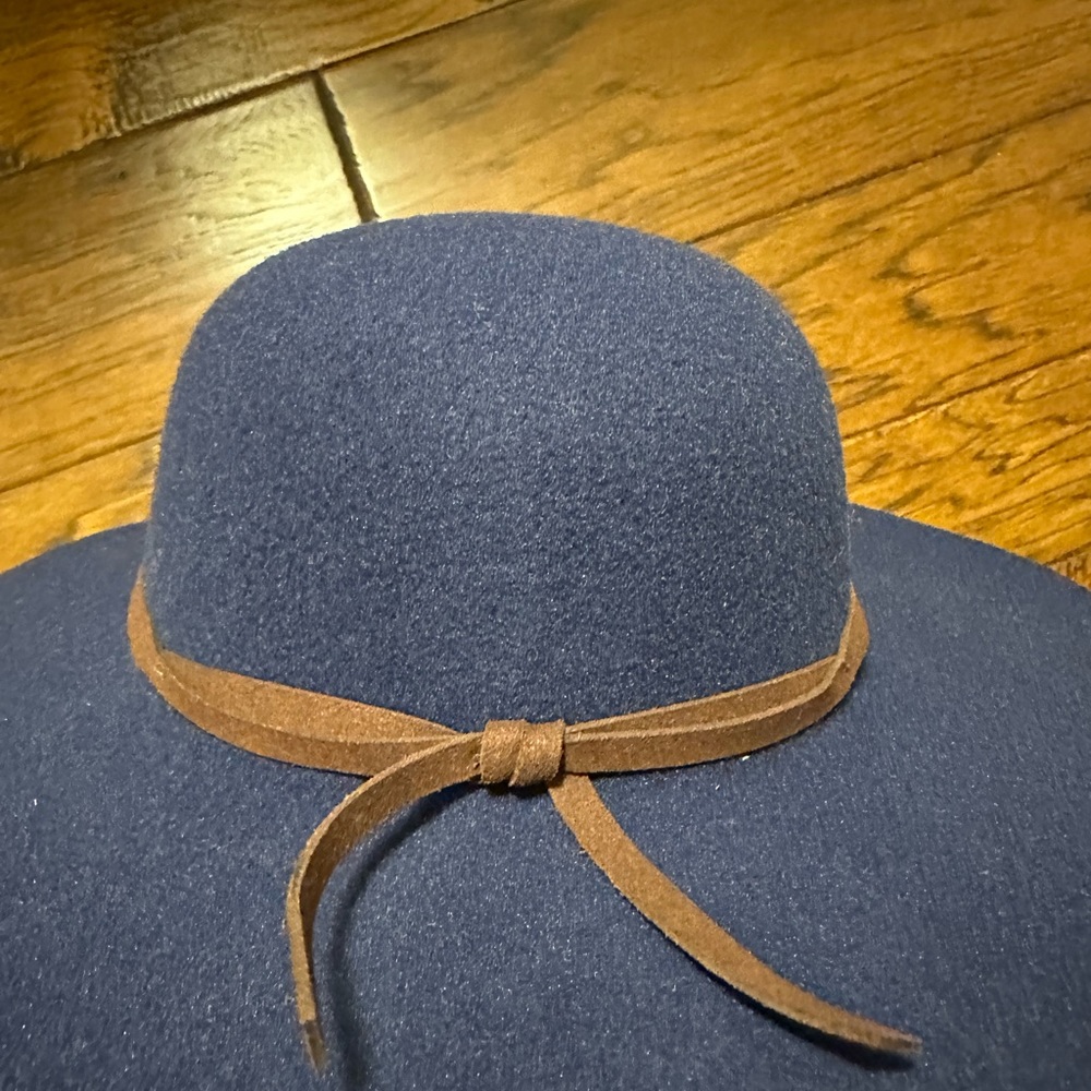 Toddler Janie & Jack hat. - Picture 3 of 4